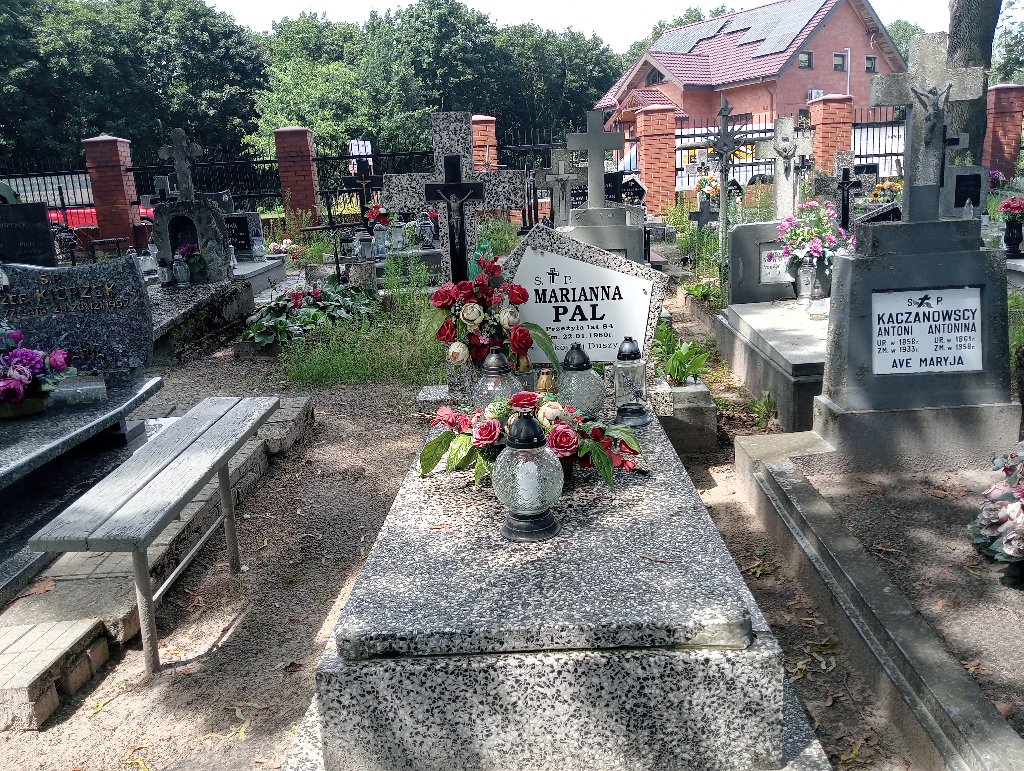 Grób Marianna Pal