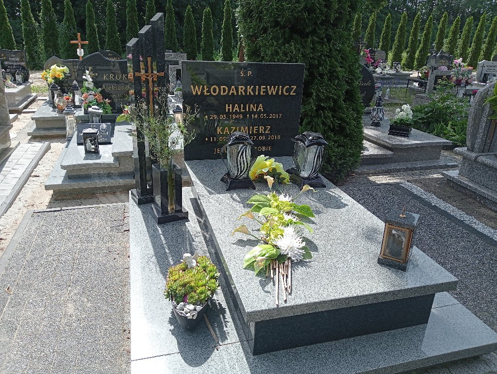 Grób Halina Włodarkiewicz